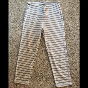 Athleta high rise chaturanga Capri